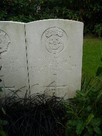 Brookwood Military Cemetery - Lloyd, Amos