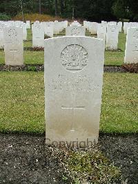Brookwood Military Cemetery - Lowen, A J