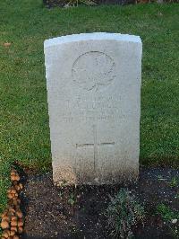 Brookwood Military Cemetery - Leruez, J C