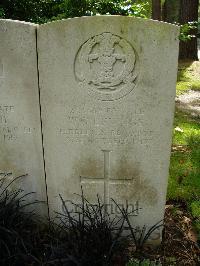 Brookwood Military Cemetery - Levings, W G