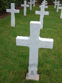 Brookwood Military Cemetery - Logston, Thomas D.