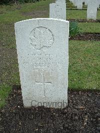 Brookwood Military Cemetery - Mason, Leslie