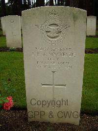 Brookwood Military Cemetery - MacKenzie, Archibald Peter Anthony
