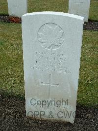 Brookwood Military Cemetery - McIlroy, Ivan William