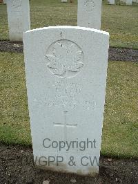 Brookwood Military Cemetery - Pineault, Leo