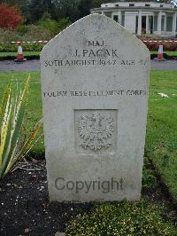 Brookwood Military Cemetery - Pacak, J