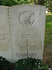 Brookwood Military Cemetery - Perry, William Frederick George