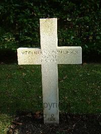 Brookwood Military Cemetery - Pouchan, Merovane