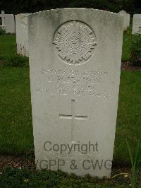 Brookwood Military Cemetery - Robertson, Leslie Meldrum Paterson
