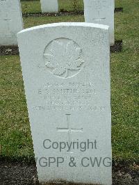 Brookwood Military Cemetery - Smitheram, Earl Samuel