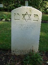 Brookwood Military Cemetery - Saphir, Archer