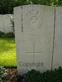 Brookwood Military Cemetery - Simpson, J B