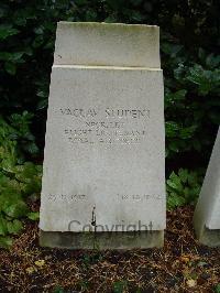 Brookwood Military Cemetery - Student, Vaclav
