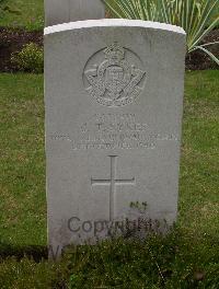 Brookwood Military Cemetery - Sykes, J T