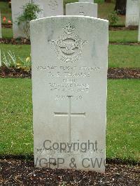 Brookwood Military Cemetery - Thomas, David Standing