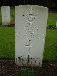 Brookwood Military Cemetery - Tait, Richard Albert William