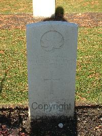 Brookwood Military Cemetery - Thompson, Wilfred Lloyd