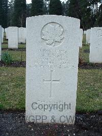 Brookwood Military Cemetery - Viau, Armand