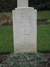 Brookwood Military Cemetery - Verde, Santo