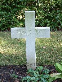 Brookwood Military Cemetery - Vicherat, Roger Louis