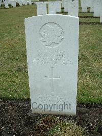 Brookwood Military Cemetery - Woods, Norman