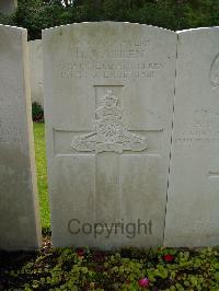 Brookwood Military Cemetery - Warren, H