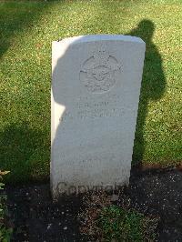 Brookwood Military Cemetery - Waugh, Geoffrey William