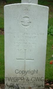 Brookwood Military Cemetery - White, Frederick Leslie Alan