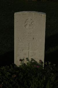 Messines Ridge British Cemetery - Barnes, W