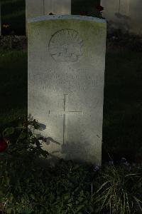 Messines Ridge British Cemetery - Bartram, Raymond Everard