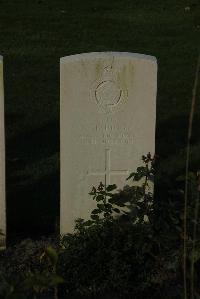Messines Ridge British Cemetery - Biggs, J E
