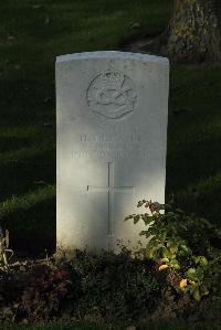 Messines Ridge British Cemetery - Blower, H J