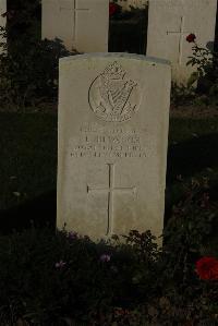 Messines Ridge British Cemetery - Bloxsom, E