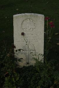 Messines Ridge British Cemetery - Boully, Leslie