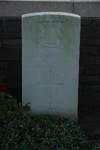 Messines Ridge British Cemetery - Burrows, R