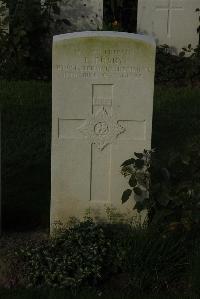 Messines Ridge British Cemetery - Busby, Leonard