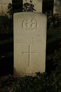 Messines Ridge British Cemetery - Card, H