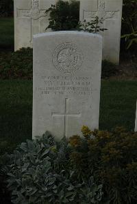 Messines Ridge British Cemetery - Chapman, S V