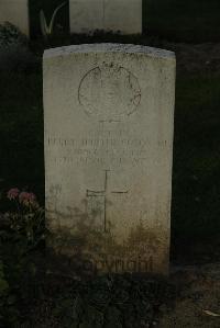Messines Ridge British Cemetery - Coxon, Percy Hunter