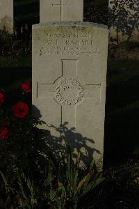 Messines Ridge British Cemetery - Crahart, William John