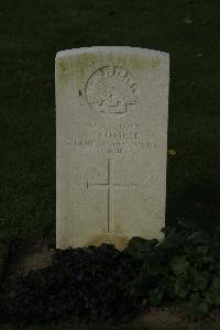 Messines Ridge British Cemetery - Dutfield, A