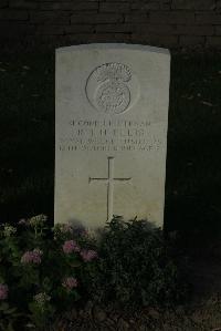 Messines Ridge British Cemetery - Ellis, Robert Thomas Hugh