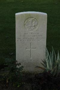 Messines Ridge British Cemetery - Farrow, Edmund George Banham