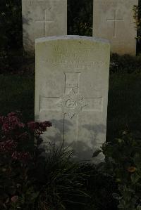Messines Ridge British Cemetery - Fox, H