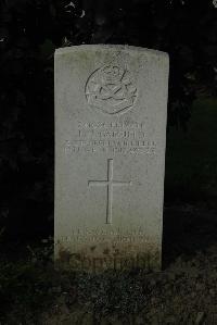 Messines Ridge British Cemetery - Garfield, J H