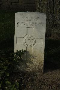Messines Ridge British Cemetery - Giffen, James