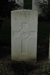 Messines Ridge British Cemetery - Giles, Thomas Charles