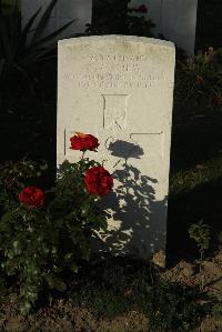 Messines Ridge British Cemetery - Grew, F C