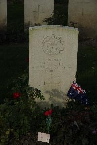 Messines Ridge British Cemetery - Harvey, W