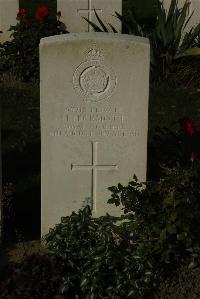 Messines Ridge British Cemetery - Hickmott, H
